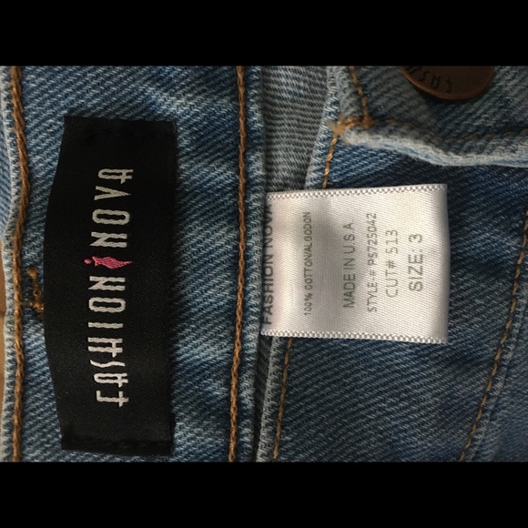 Fashion Nova Jeans - Picture 2 of 5